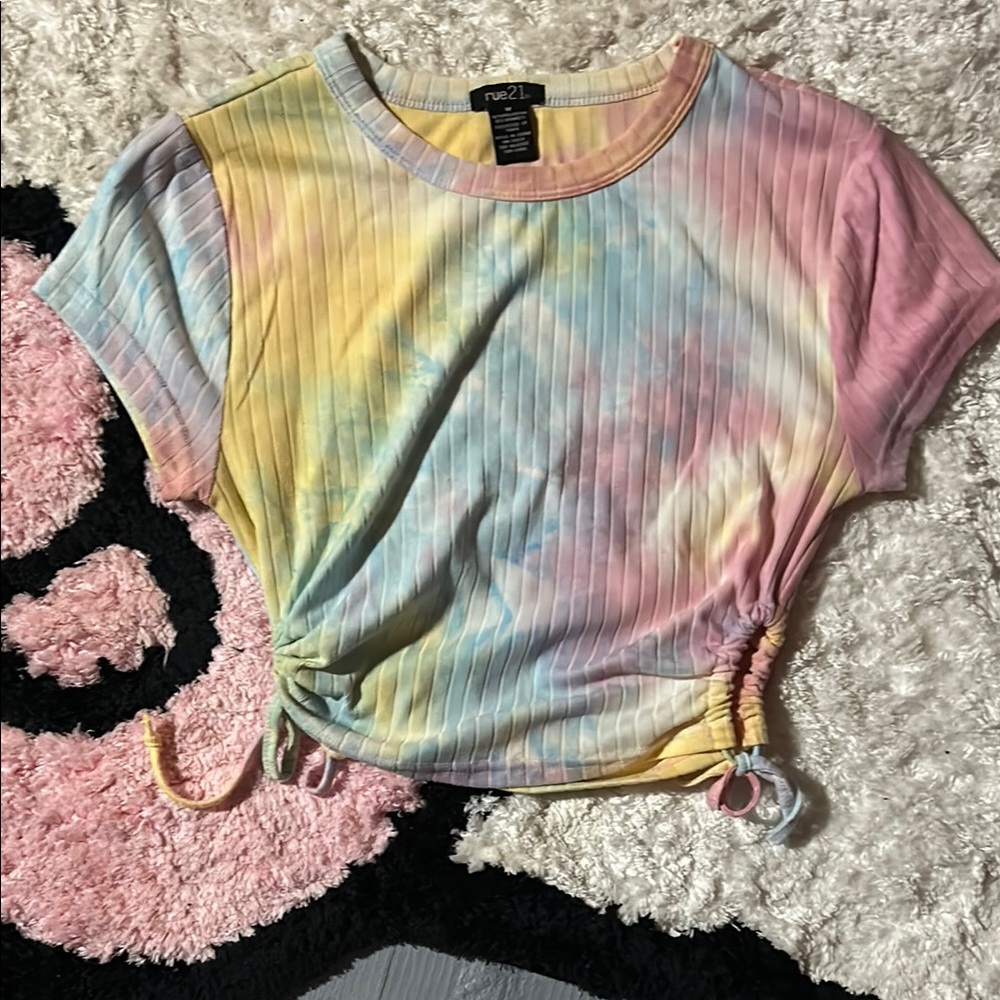 Rue21 Pink and Yellow Crop T-Shirt Short Sleeve